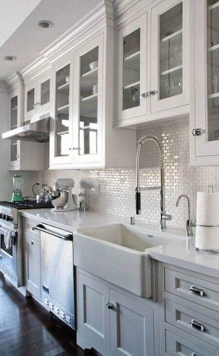 We now invite you to take a look at the farmhouse kitchen sink ideas our team has gathered, and we hope you feel inspired to create the kitchen you want. For other kitchen ideas go to thekitchenvibe.com