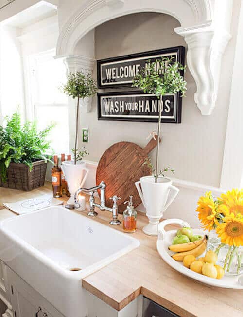 We now invite you to take a look at the farmhouse kitchen sink ideas our team has gathered, and we hope you feel inspired to create the kitchen you want. For other kitchen ideas go to thekitchenvibe.com